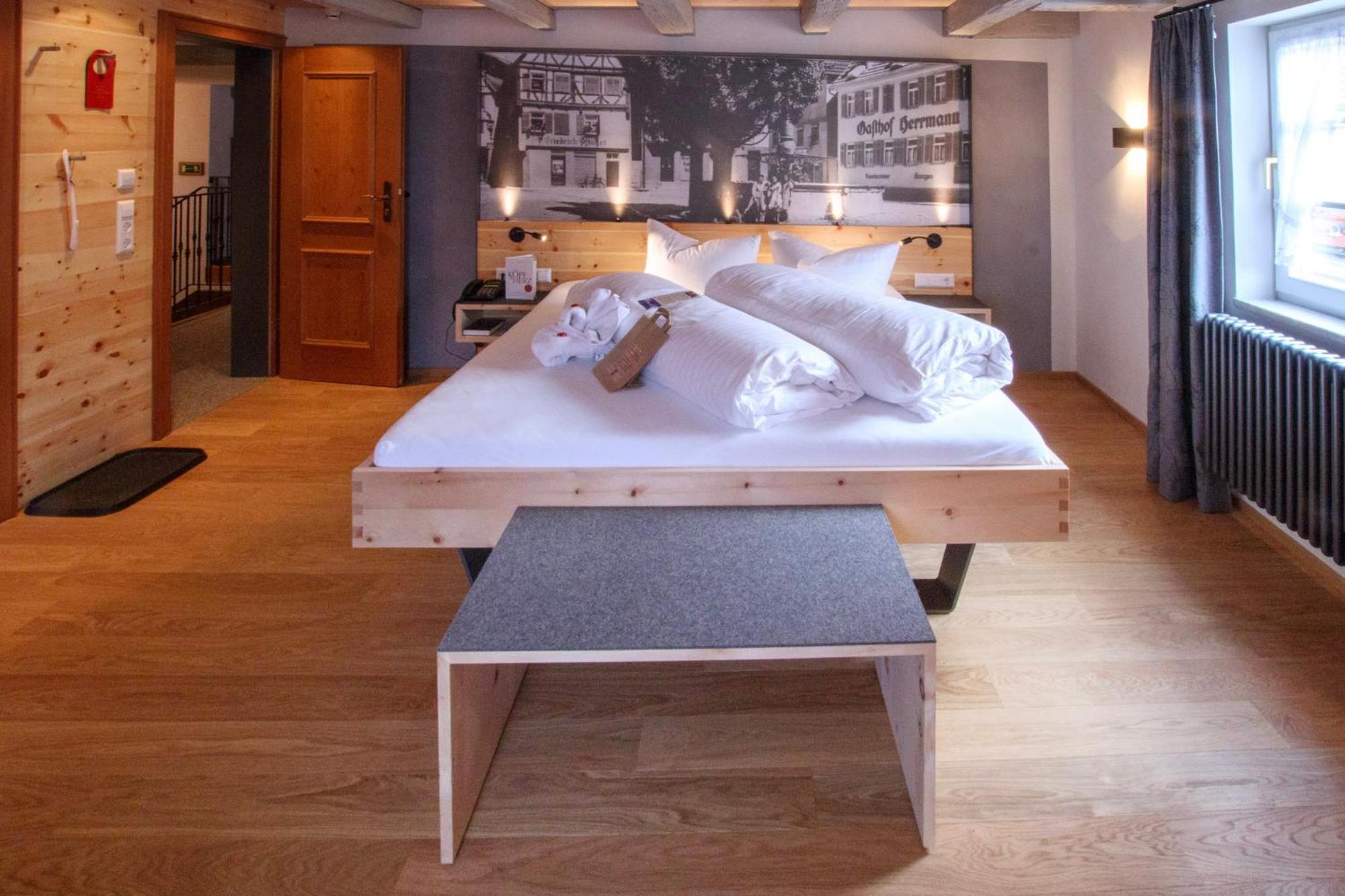 Hotel Herrmann Muensingen Ngoại thất bức ảnh
