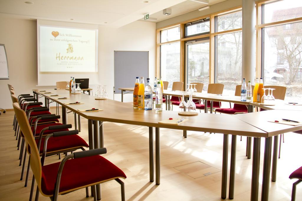 Hotel Herrmann Muensingen Ngoại thất bức ảnh